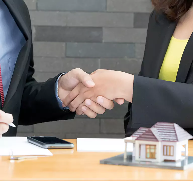 Why Sell to Us Instead of Letting the Home Go to Auction in North Hempstead, NY?